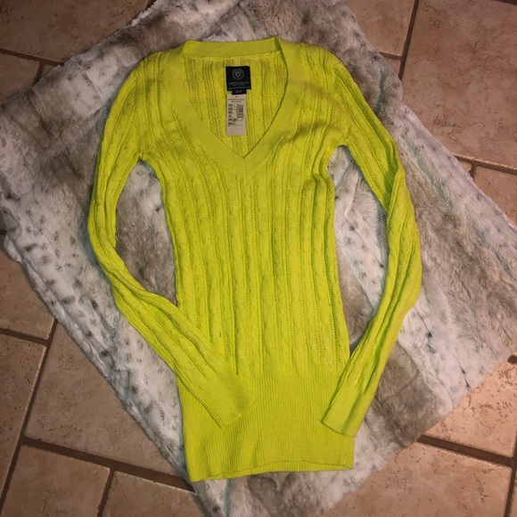American Eagle Outfitters Sweaters - NWT! American eagle sweater